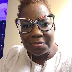 Meet your Posher, Joycelyn